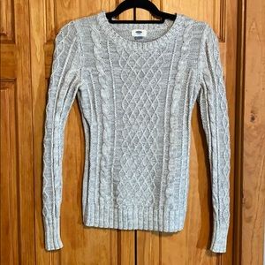 Old Navy grey cable knit crew neck sweater